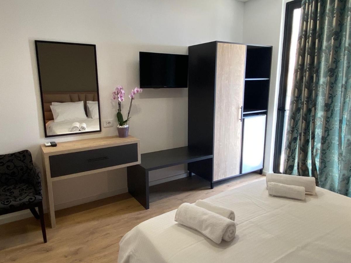 Augusto Rooms ساراندا المظهر الخارجي الصورة